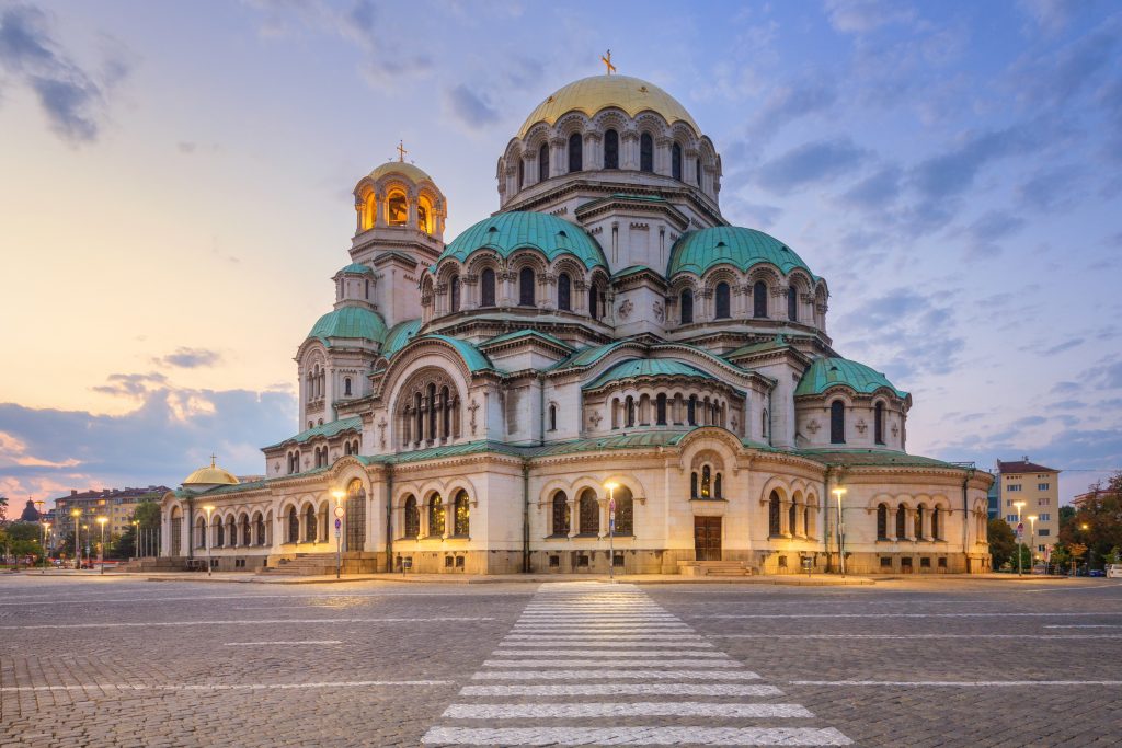 Alexander-Newski-Kathedrale in Sofia, Bulgarien, bei Sonnenuntergang