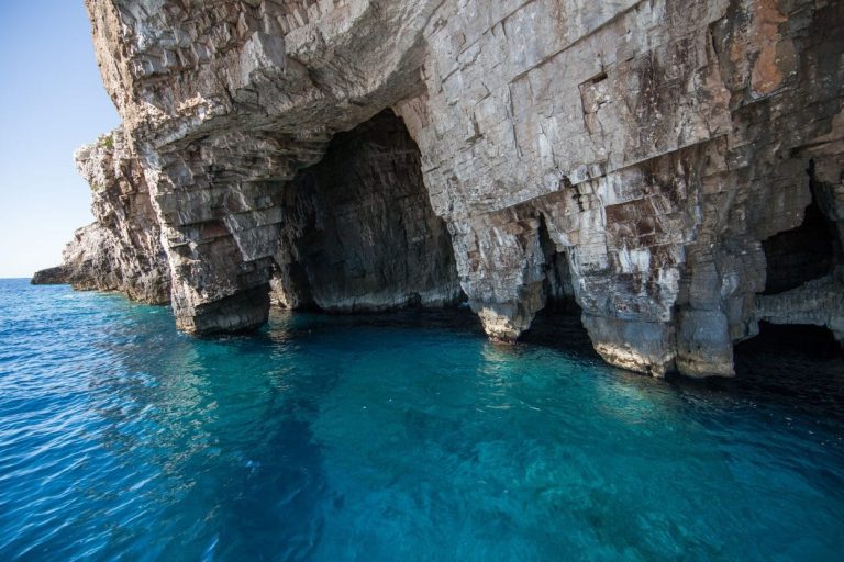 Vis-azul-cueva